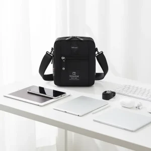 Black Waterproof Fashion Men’s Utility Shoulder Bag with Custom Logo Polyester Material Outdoor Ready Zipper Closure