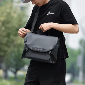 Custom Logo Matte Army Green Men’s Messenger Satchel Bag Waterproof PU Leather Polyester Fashion Vintage Zipper Closure Shoulder Bag