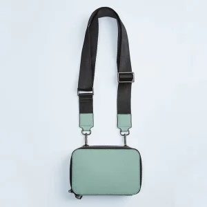 Custom Logo PU Saffinao Leather Men’s Mini Crossbody Sling Pack Shoulder Messenger Bag for Men
