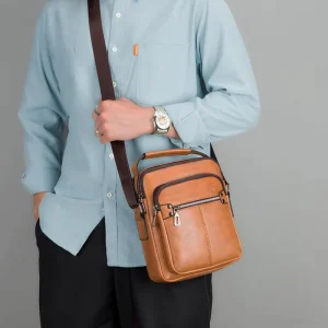 Customized Logo Casual PU Leather Messenger Bags for Men Durable Chest Bag with Fashionable Letter Decoration