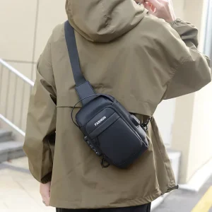 Customized Men’s All Seasons Outdoor Waterproof PU Zipper Chest Bags Fashionable Crossbody & Shoulder Bag