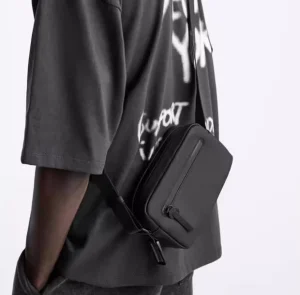 Factory Customizable New Arrival Men’s Bag Black Mini Casual Shoulder Crossbody Bag Lightweight Waterproof Messenger Bag