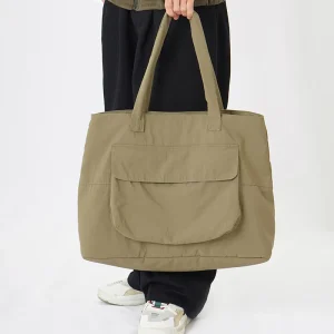 Fashion Streetwear Men’s Outfit Travel Weekender Custom Printed logo Black Beach Shopper Waterproof Nylon Tote Bag with Pockets
