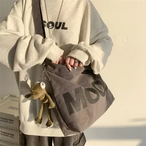 Japanese Style Shoulder Bag Ins Hot Large Capacity Canvas Couple Bag Student Messenger Bag with Animals Pendant