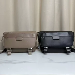 Letter Pattern PU Large Capacity Men’s Messenger Bag Business Casual Shoulder Bag Waterproof Spot
