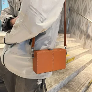 Men Leather Messenger Bag PU Leather Waterproof Stylish with Custom Logo Decoration