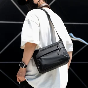 Men’s Fashion PU Leather Waterproof Zipper Closure Messenger Bag Outdoor Crossbody Shoulder Riding Bag