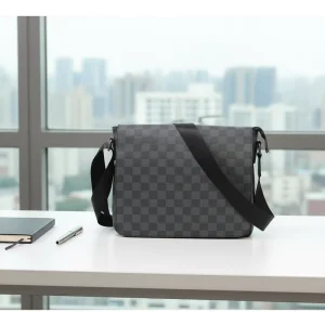 Men’s Fashion PU Shoulder Bag Street Outdoor Crossbody Bag Flap iPad Messenger Bag for Men