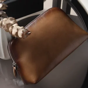 Men’s Fashionable Genuine Leather Business Handbag with Zipper Closure Simple Style Single layer Design China Origin