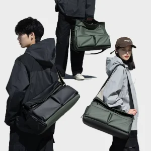 Men’s Leisure Travel Bag Dry-Wet Separation Large Capacity Gym & Crossbody Bag Polyester Lining Fashion Short-Trip Portable