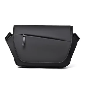 New Men’s Genuine Leather Crossbody Messenger Bag Urban Simplicity Style Winter Large Capacity Waterproof Made China for Leisure
