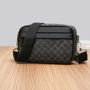 Simple Fashion Men’s Square Shoulder Bag Minimalist Small Crossbody Bag for Work & Leisure