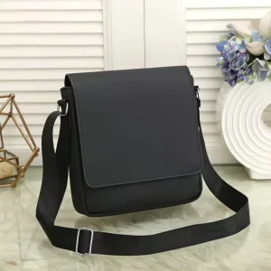 Stylish Shoulder Crossbody Bag Crocodile Casual Men’s Bag