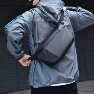 Waterproof Custom Logo Sling Bags for Men Single Shoulder Luxury Cross body Sling Bag